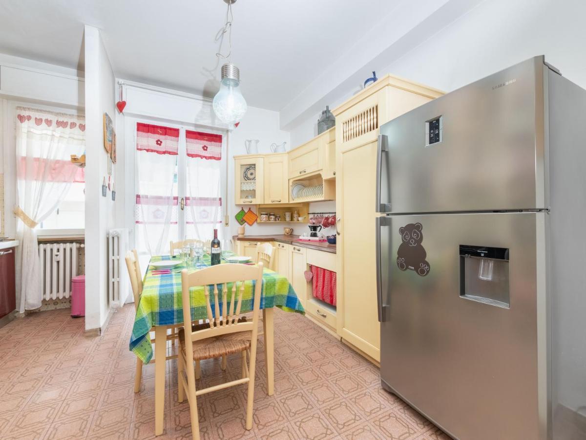 Flaminia Bright & Roomy Apartment Pesaro Exterior foto