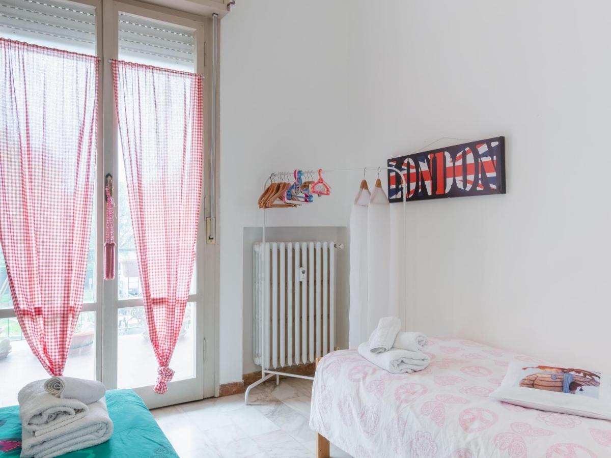 Flaminia Bright & Roomy Apartment Pesaro Exterior foto